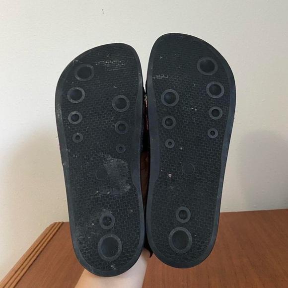 Johnny Was Aruba Pool Slide - Picture 6 of 7